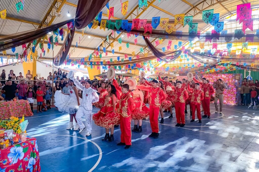 Arraiá da Escola EDAT celebra a cultura nordestina com grande participação em Campo Grande – AL