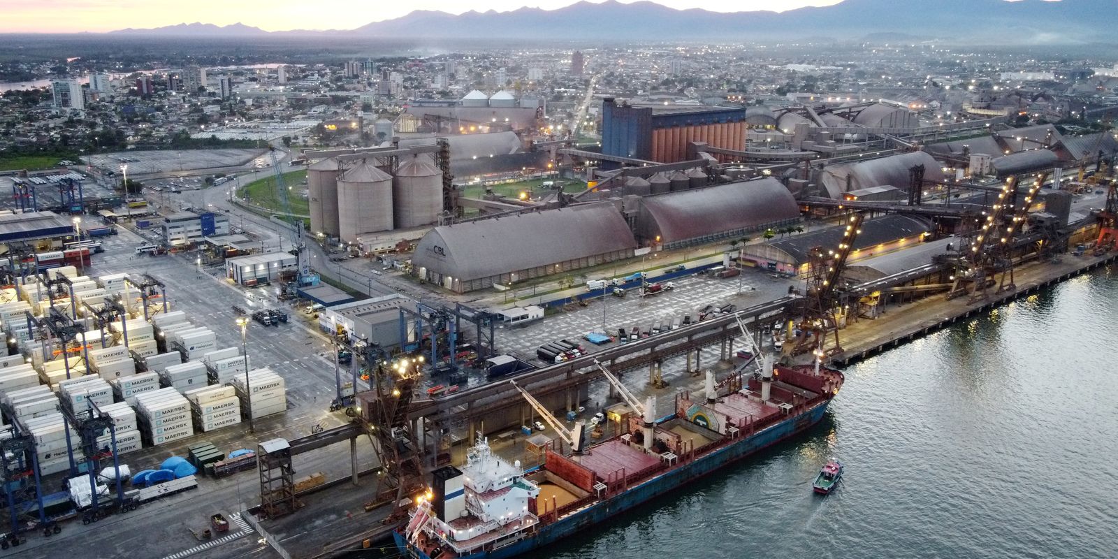 Porto de Paranaguá é concedido ao Consórcio Canal Galheta Dragagem