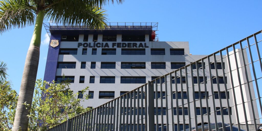 Daniel Vorcaro, dono do Banco Master, é preso pela PF em Guarulhos
