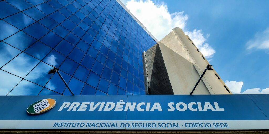 Governo prorroga até 2026 prazo para pedido de ressarcimento do INSS