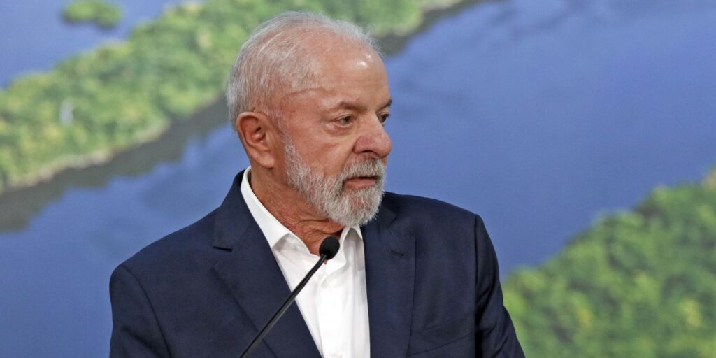 Lula agradece Trump e espera "zerar celeuma" com os EUA
