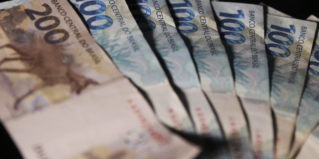 Mercado reduz previsão da inflação para 4,46%, abaixo do teto da meta