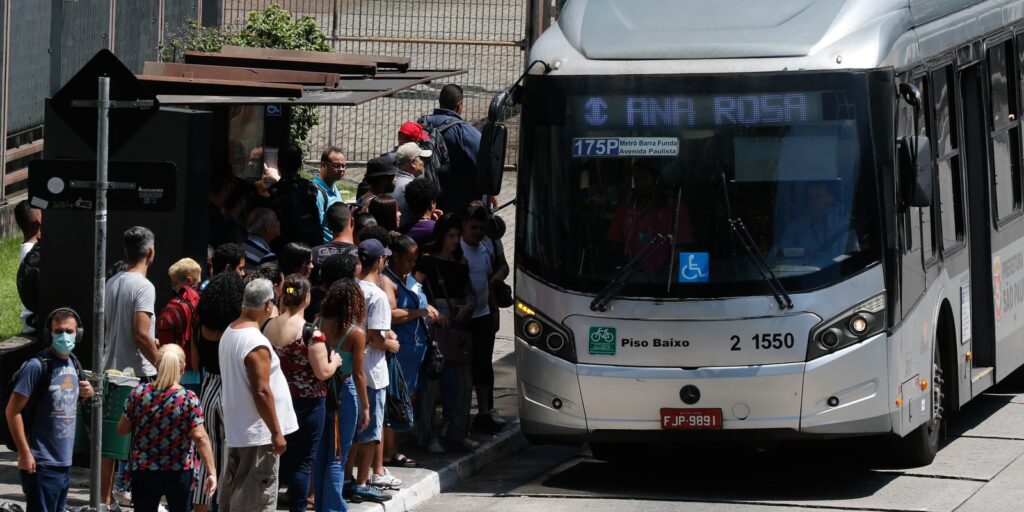 Setor de serviços cresce 0,6% em setembro; oitavo mês seguido de alta