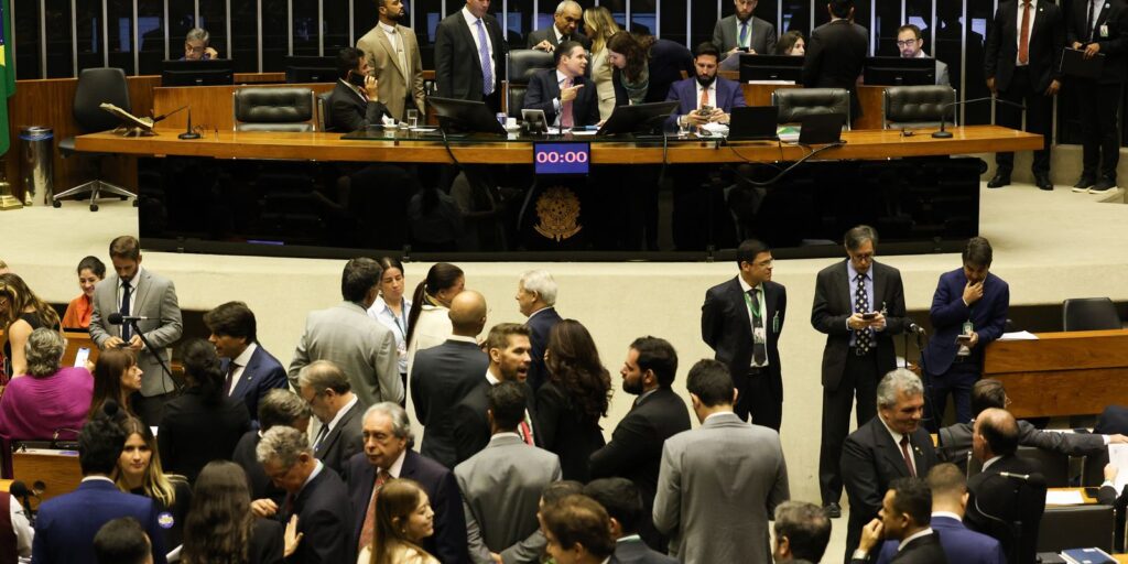 Substitutivo de Derrite limita atuação do MP, dizem especialistas