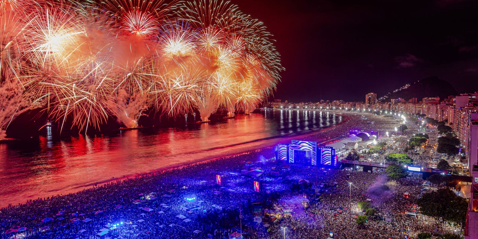 Réveillon de Copacabana terá shows de Gilberto Gil e Ney Matogrosso