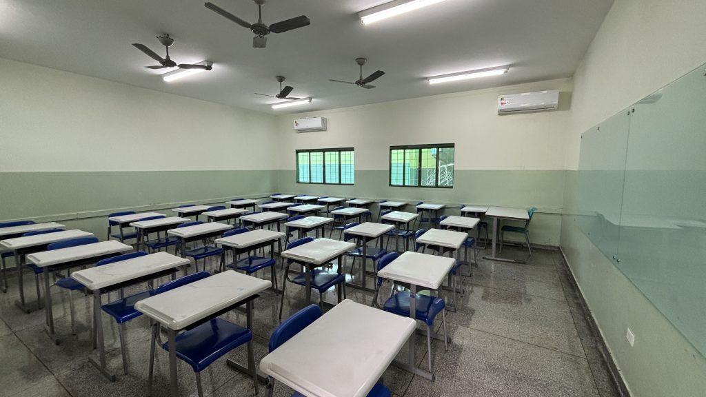 Com novas unidades e média de uma reforma entregue a cada 6 dias, MS volta às aulas nesta segunda-feira