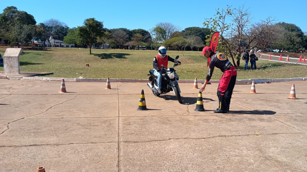 Corpo de Bombeiros e Detran-MS lançam curso de pilotagem segura para mulheres – Agência de Noticias do Governo de Mato Grosso do Sul