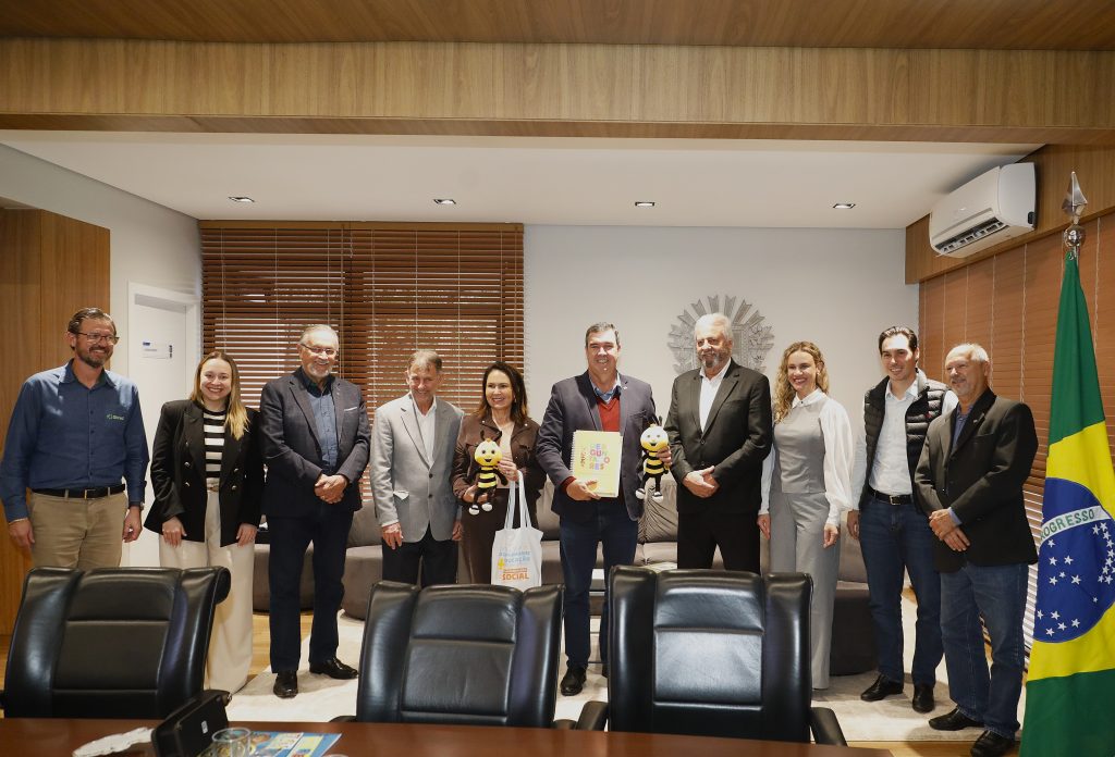 Educação financeira, cooperativismo e protagonismo juvenil ganham espaço nas escolas estaduais