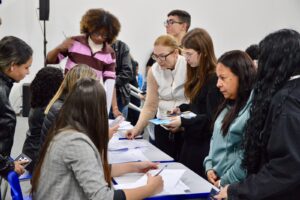 AprovaJuv prepara jovens com cursinho pré-vestibular – CGNotícias