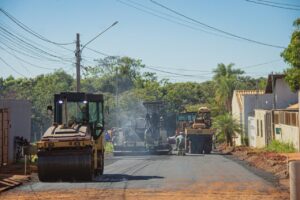 Moradores comemoram chegada de asfalto no Jd. Oliveira – CGNotícias