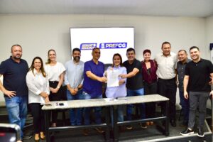 Prefeitura sanciona reajuste salarial de profissionais do magistério; Confira – CGNotícias