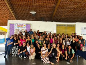 Escola municipal homenageia moradores e professoras em aniversário de 28 anos – CGNotícias