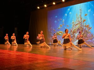 Espetáculo reúne mais de 300 crianças e adolescentes da Oficina Pública de Ballet – CGNotícias