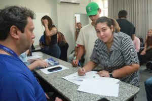 PrefCG assina termo de compromisso para mais 27 famílias realizarem sonho da casa própria  – CGNotícias